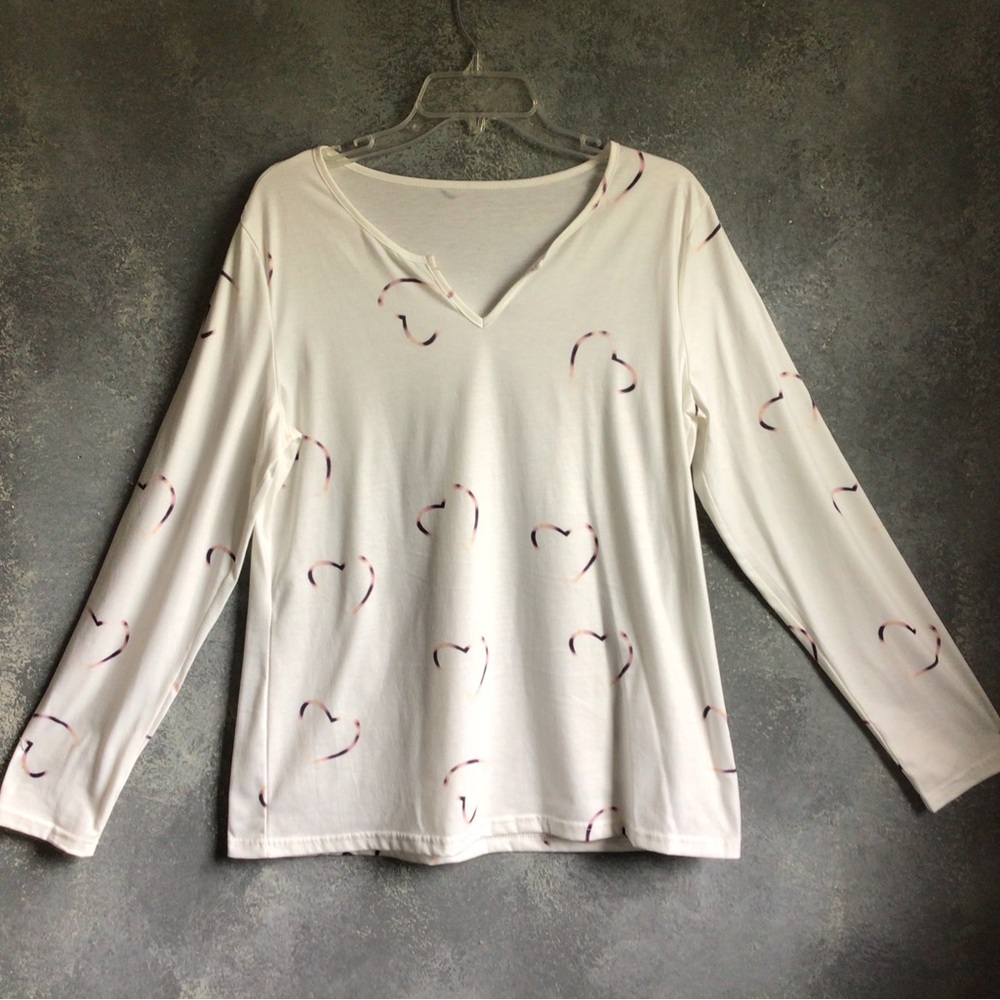 New Long Sleeve v-neck Tee Sz. L